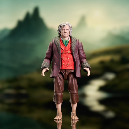 Lord of the Rings Bilbo Baggins (Series 9) Deluxe 7-inch scale Action Figure Diamond Select DST85417