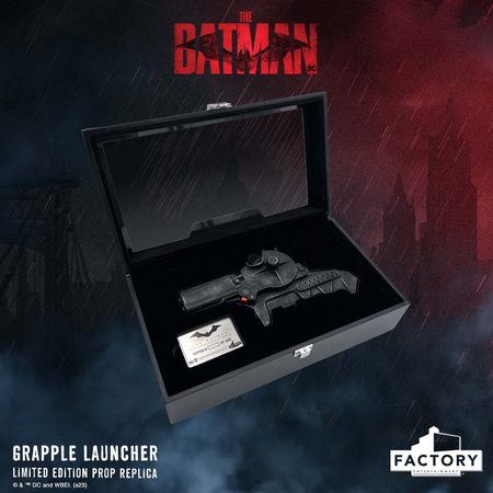 DC Batman Grapple Launcher Prop Replica Factory Entertainment 912418