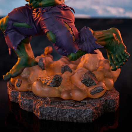 Marvel Hulk (Classic) Gallery Diorama Diamond Select DST84920