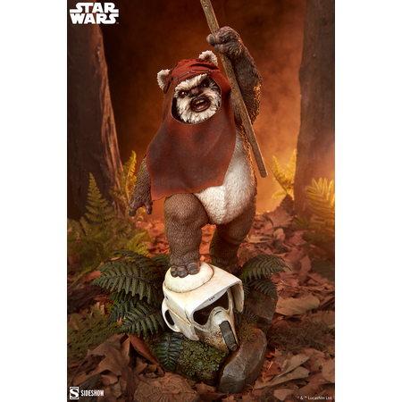 Star Wars Wicket (Return of the Jedi) Premium Format Figure Sideshow Collectibles 300919