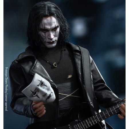 The Crow – Eric Draven (Deluxe Gold Edition) 1:6 Scale Figure Infinite Statue 9147173