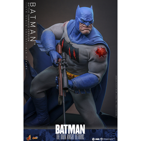 DC Batman (Battle Damaged Version) 1:6 Scale Collectible Figure Hot Toys CMS031 915378