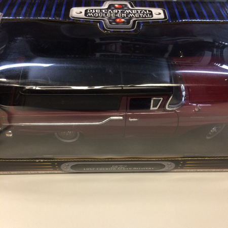 Ford 1957 Courier Sedan delivery 1:18 Yat Ming 92018GF