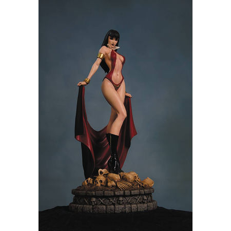Woman Dynamite Vampirelle Statue 12-inch