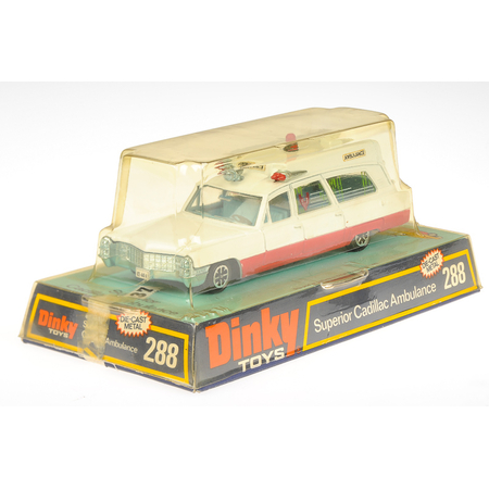 Dinky Toys (GB) R�f. 288 Superior Cadillac Ambulance Speedwheels