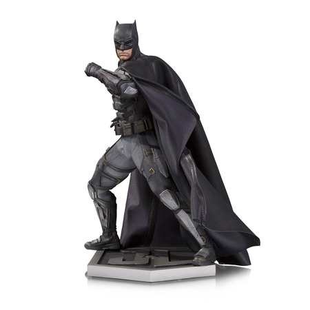 Justice League Movie - Tactical Suit Batman Statue 13-inch