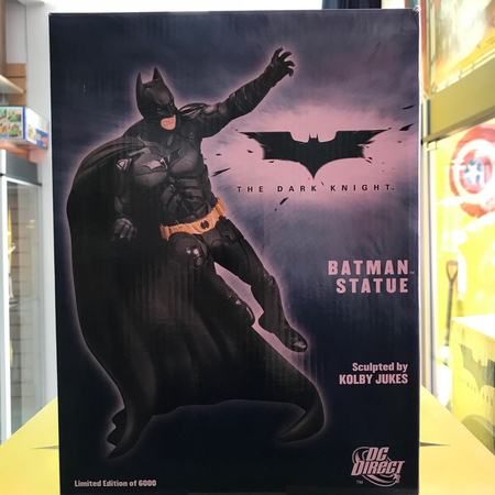 The Dark Knight Statue Batman �dition 2085/6000 DC Direct