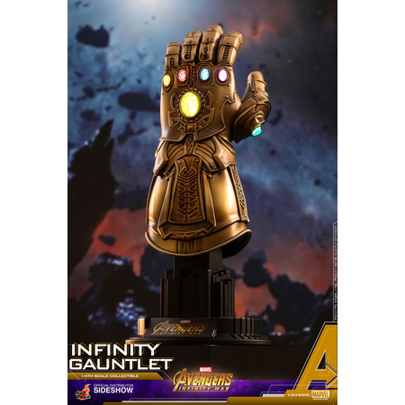 Avengers: Infinity War Infinity Gauntlet S�rie Accessories Collection �chelle 1:4 Hot Toys 903359