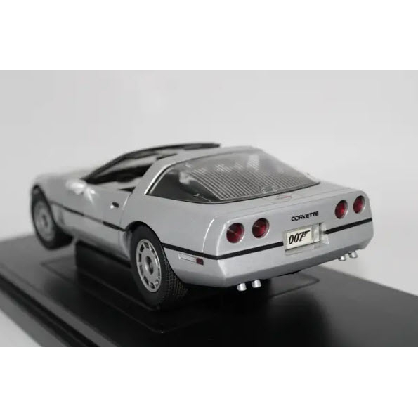 James Bond 007 A View to a Kill Chevrolet Corvette Diecast 1:18